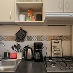 Old Town Nest Apartman *