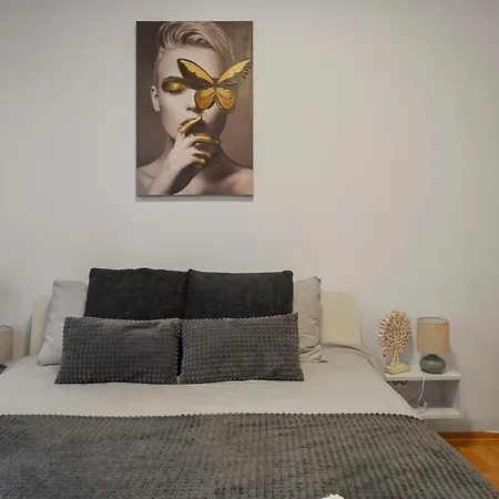 Апартаменты Old Town Nest *