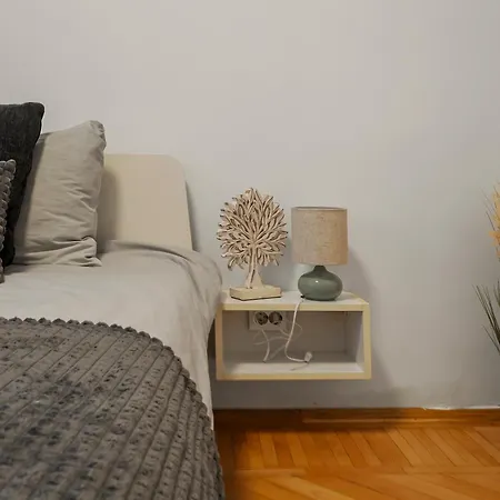 Old Town Nest Apartamento *